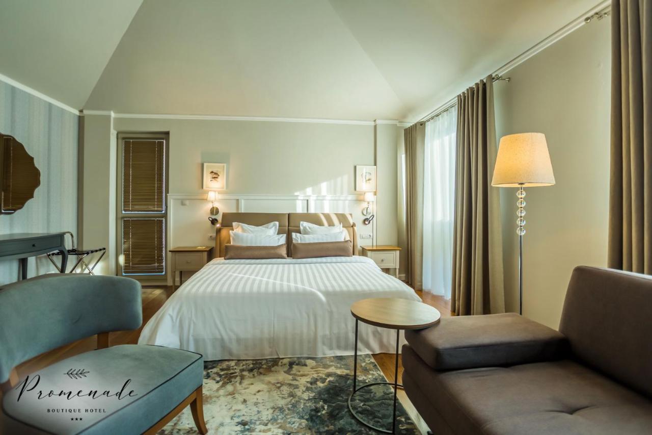 בורגאס Hotel Residence Promenade מראה חיצוני תמונה Deluxe room