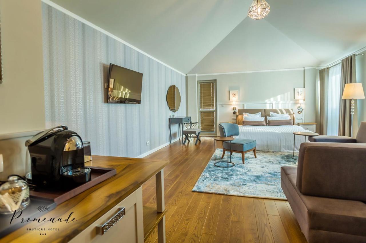 בורגאס Hotel Residence Promenade מראה חיצוני תמונה Suite