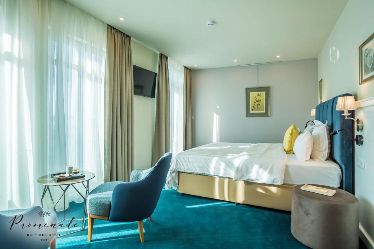 בורגאס Hotel Residence Promenade מראה חיצוני תמונה Deluxe Room