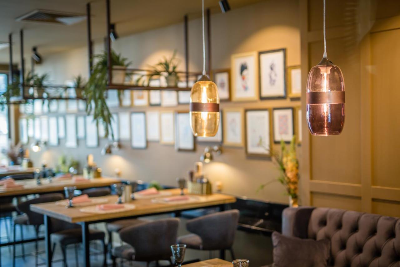 בורגאס Hotel Residence Promenade מראה חיצוני תמונה Restaurant interior