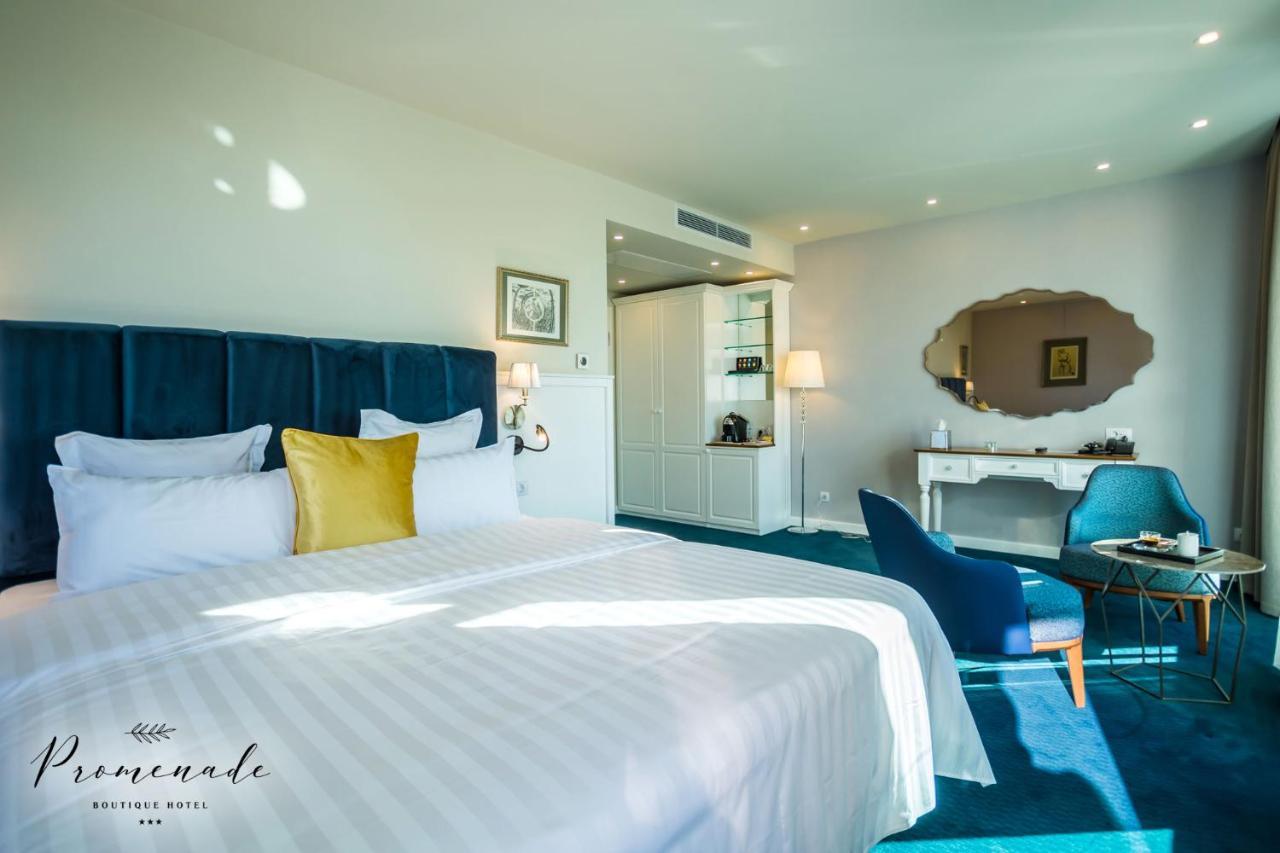 בורגאס Hotel Residence Promenade מראה חיצוני תמונה Deluxe Room