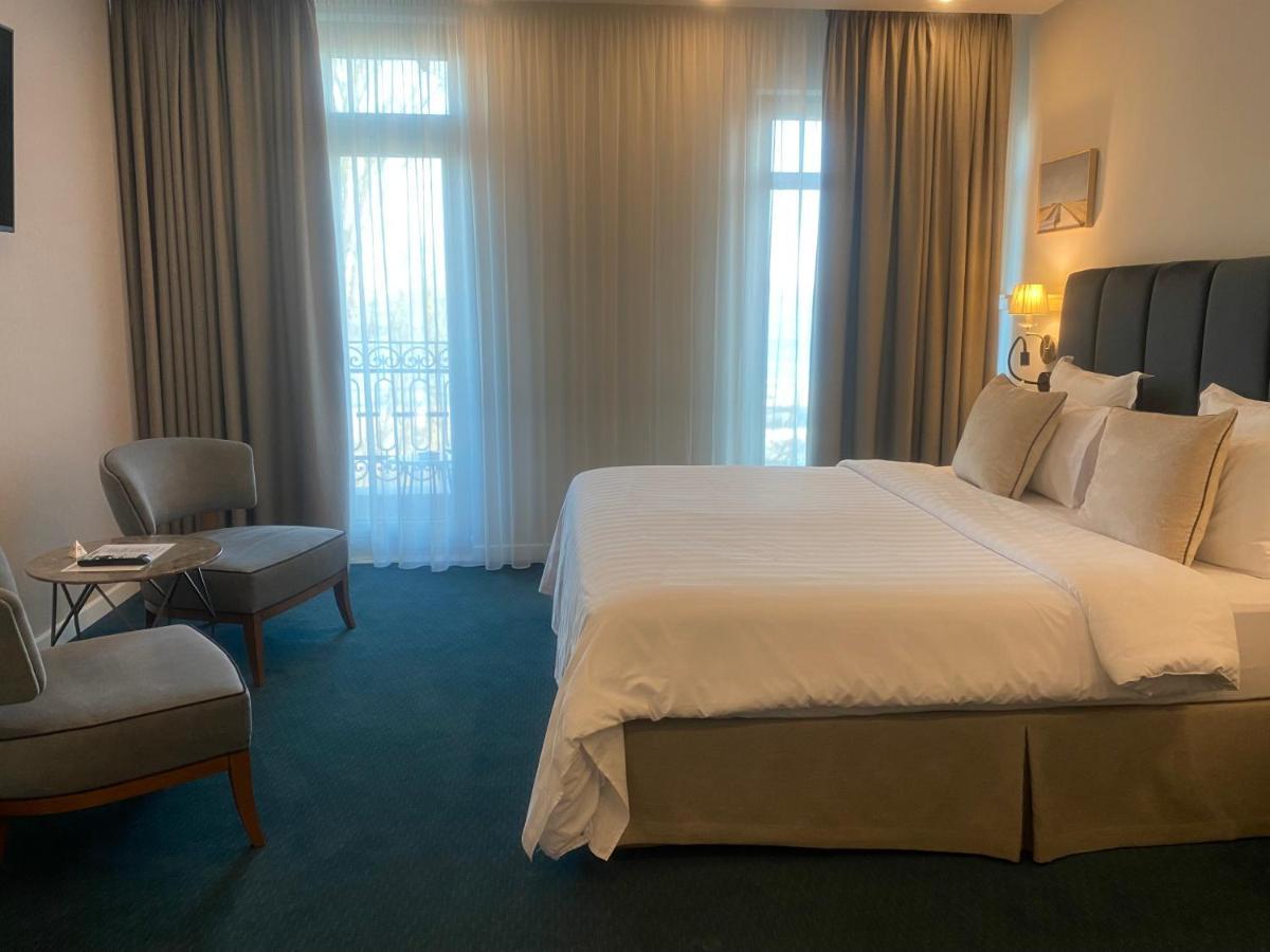 בורגאס Hotel Residence Promenade מראה חיצוני תמונה A room at the hotel