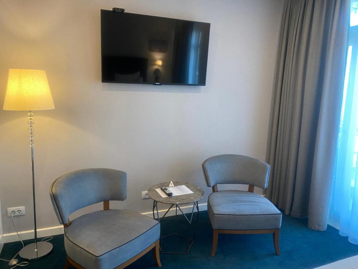 בורגאס Hotel Residence Promenade מראה חיצוני תמונה A room at the hotel