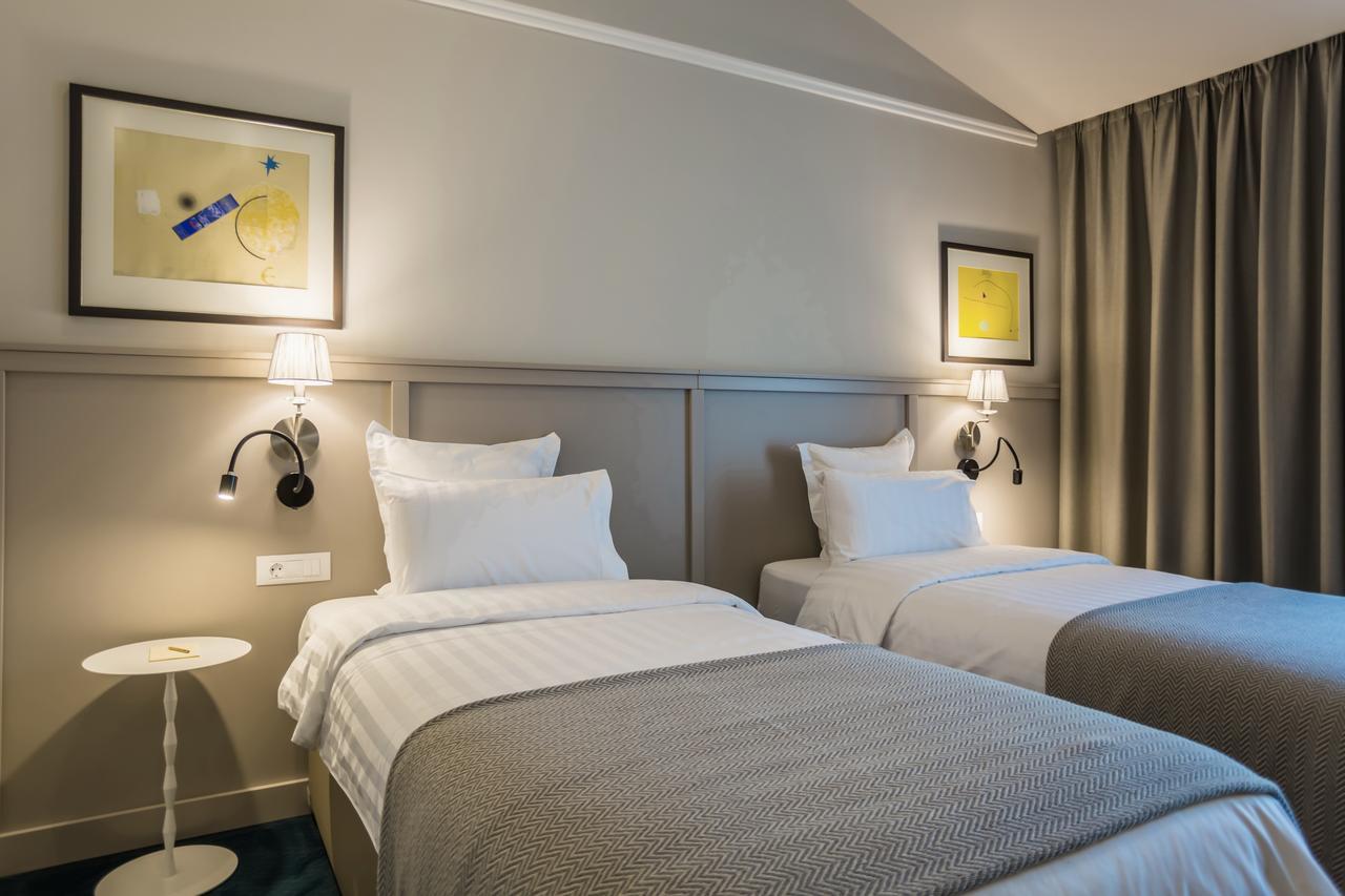 בורגאס Hotel Residence Promenade מראה חיצוני תמונה A room at the hotel